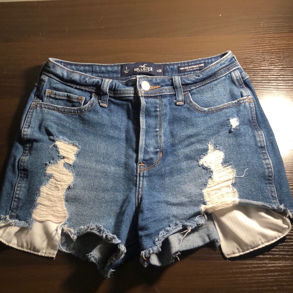 High-rise boyfriend Shorts